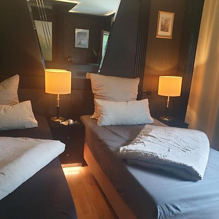 Miet-Kamp Ruhig, Zentral, Nahe Messe, Ausgefallenes Design 2 Schlafzimmer Berlín Exteriér fotografie